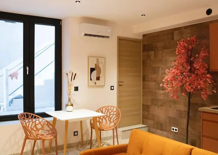 Bulle Ocre, Renove & Climatise Dans Le Centre Lägenhet *